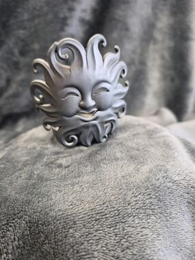 Pewter smiling sun tealight candle holder Pre-owned